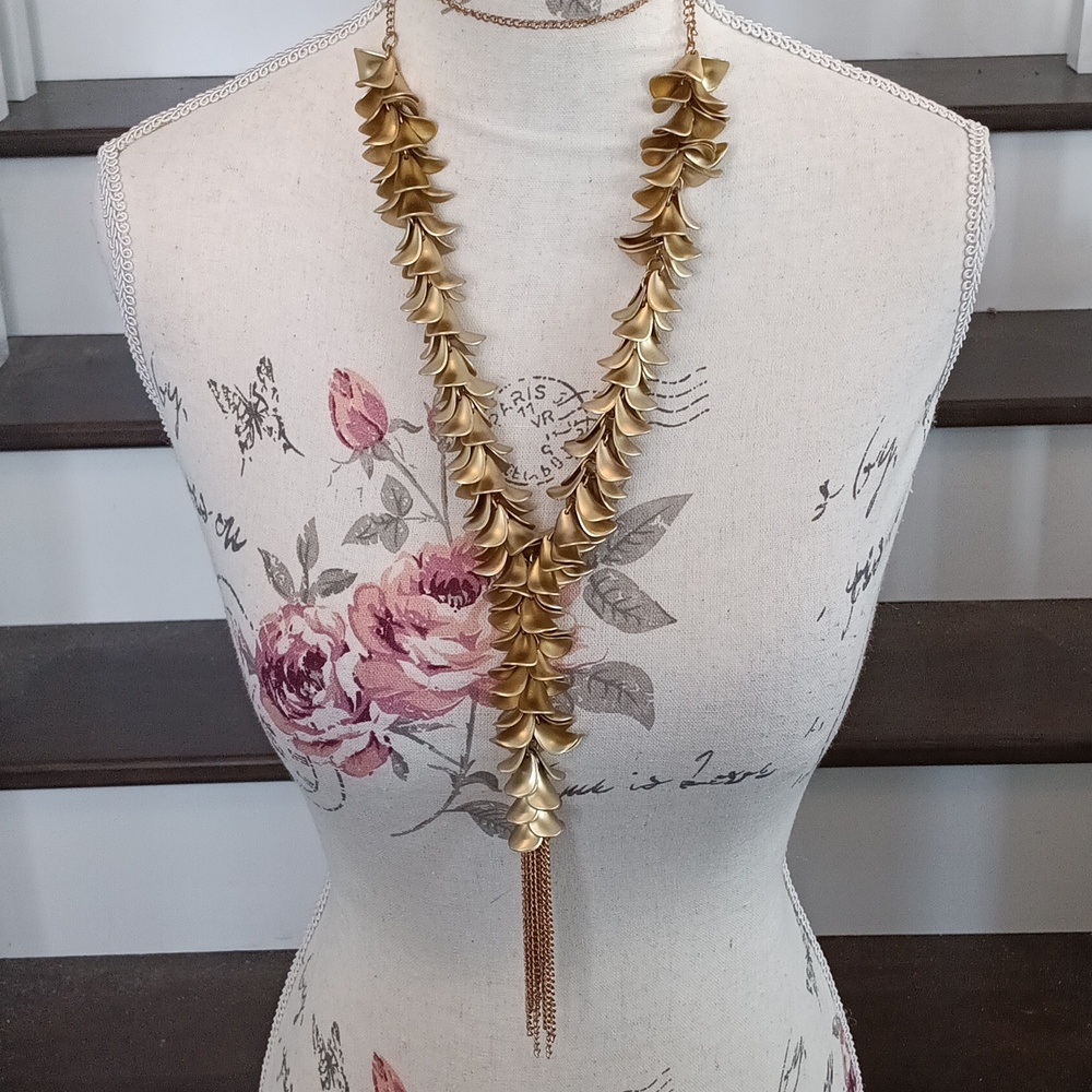 ^ Vintage Cascading Petal Statement Y-Necklace